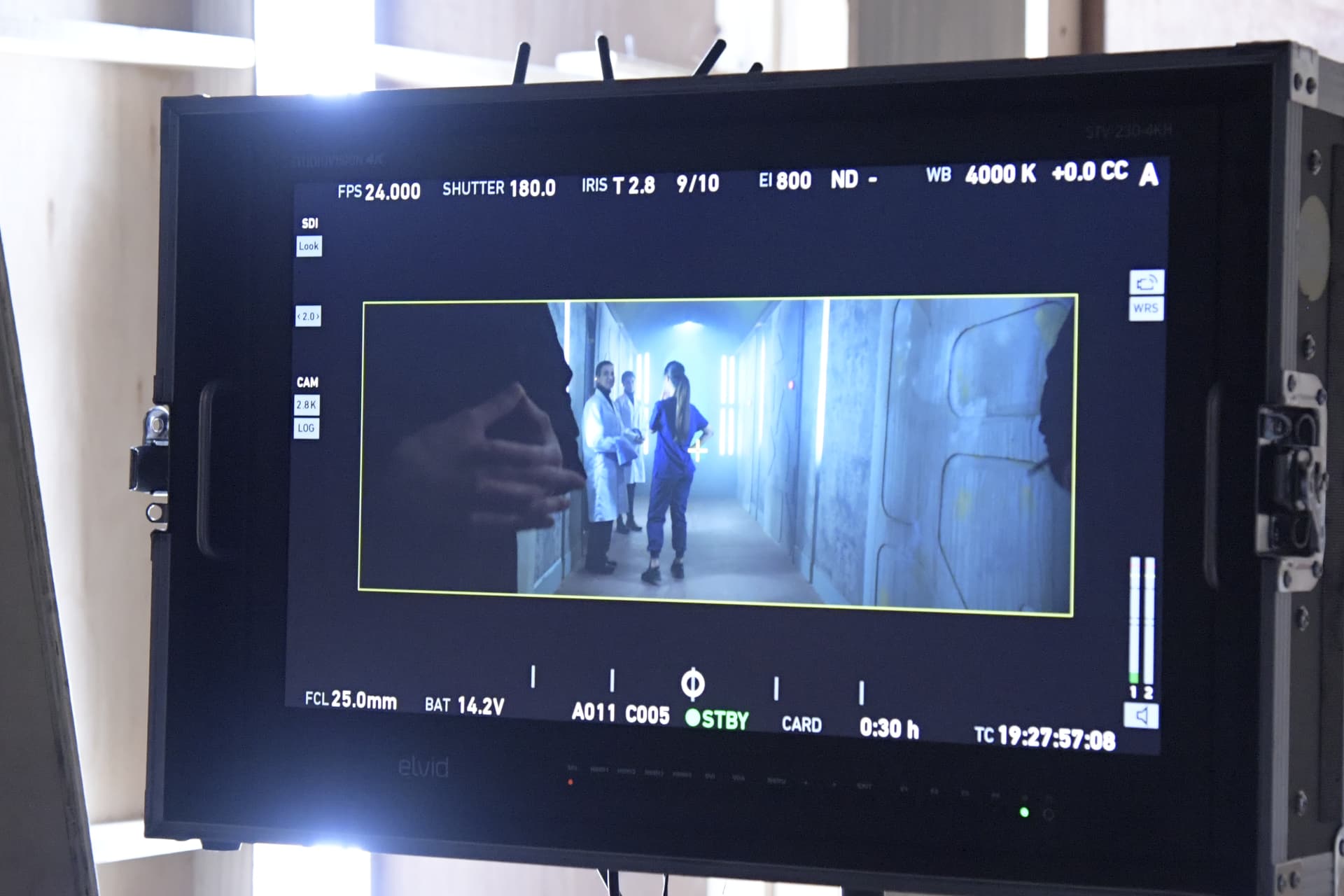 Corridor setup on the monitor — 25mm, T2.8.